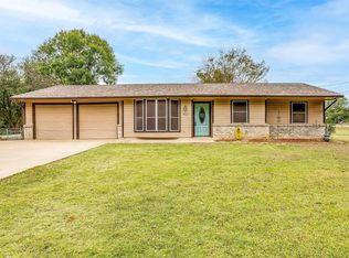 4913 Winnett Rd, Burleson, TX 76028