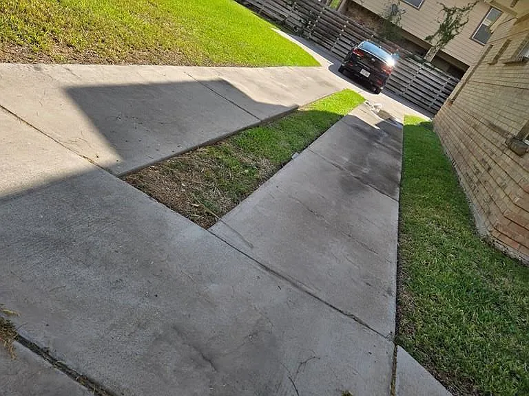 524 Wildrose Ln #1 — Photo 16