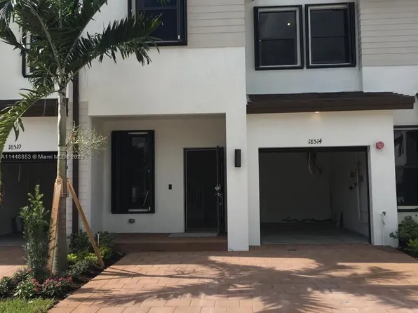 18514 SW 2nd St, Pembroke Pines, FL 33029