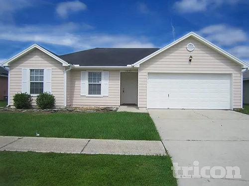 3042 Waters View Cir Photo 1