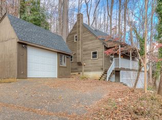 1019 Alvin Dr, Vinton, VA 24179