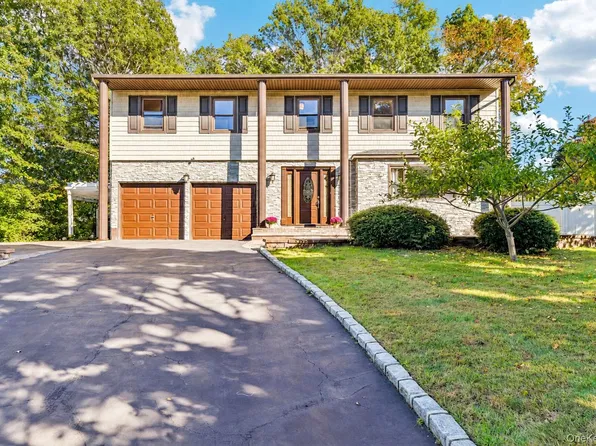 81 Twin Oaks Drive, Kings Park, NY 11754