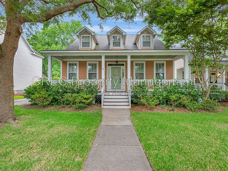 1071 Barfield St — Photo 1