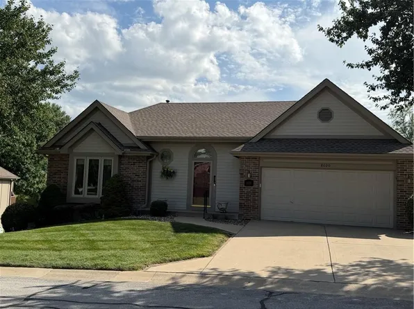 8600 N Chatham Cir, Kansas City, MO 64154