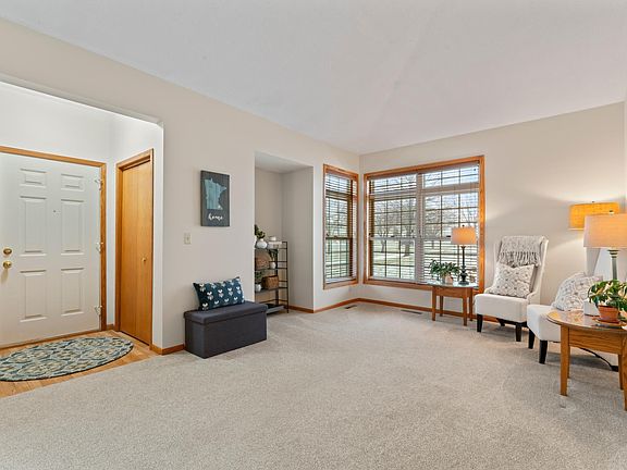 4th image of 2325 Valleyhigh Dr NW