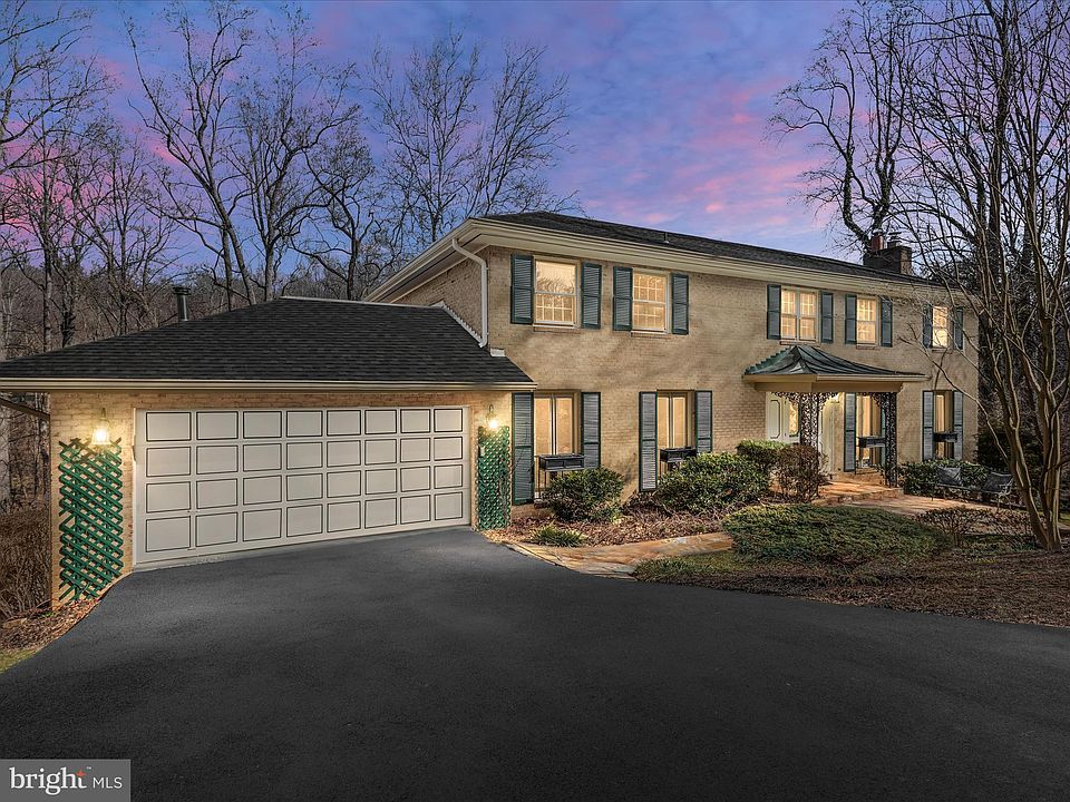 1st image of 4078 Rosamora Ct