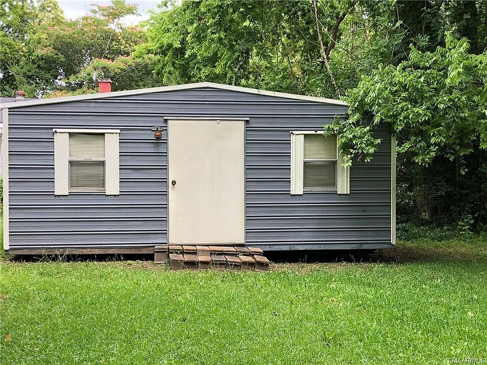 2nd image of 2020 Tullis Dr