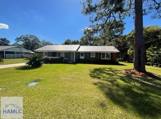 195 Hollywood Dr, Jesup, GA 31545