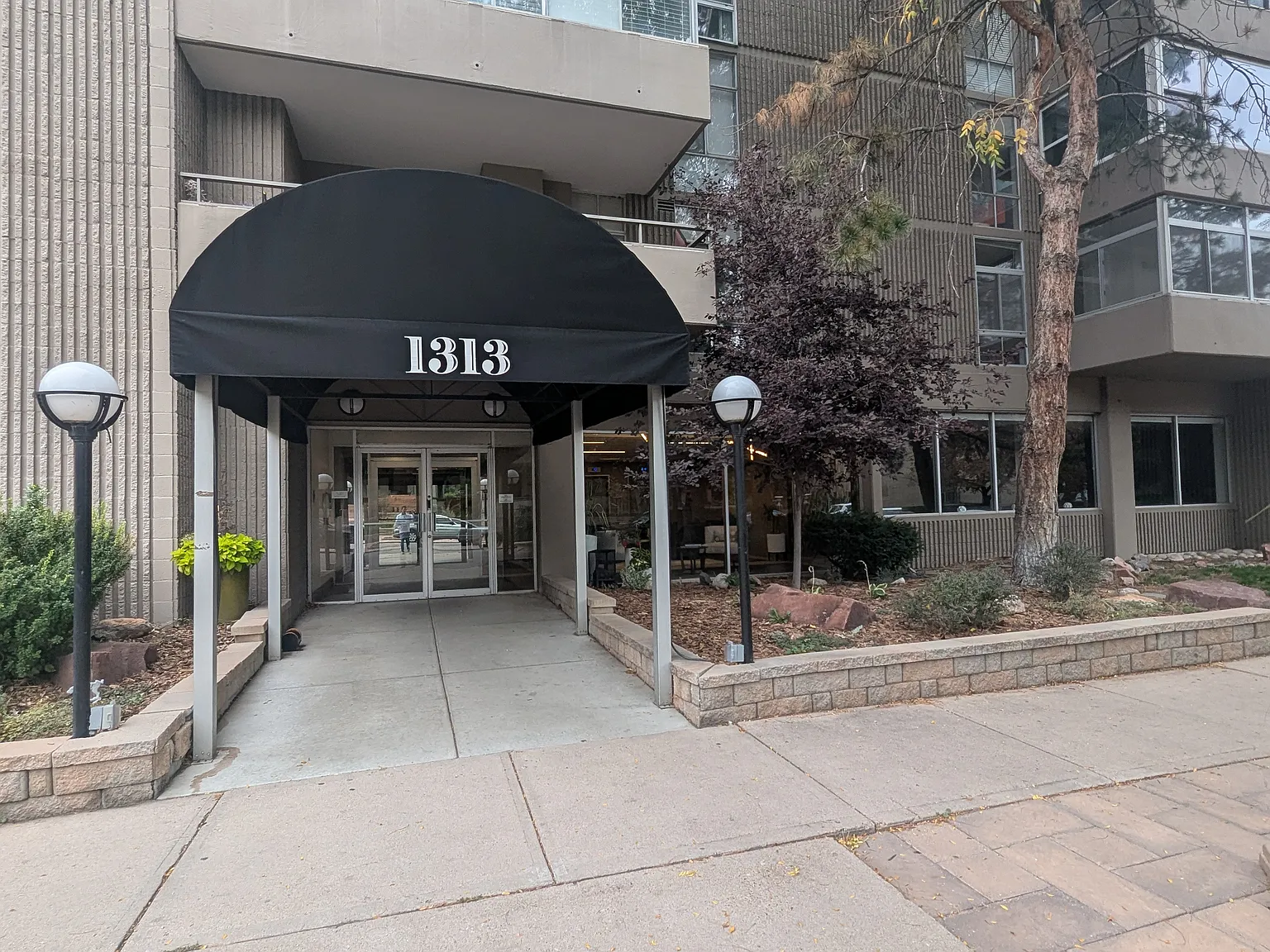 2 bed, 1138 sqft, $2,450 — Photo 3