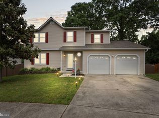10 Lennon Ct, Glen Burnie, MD 21061