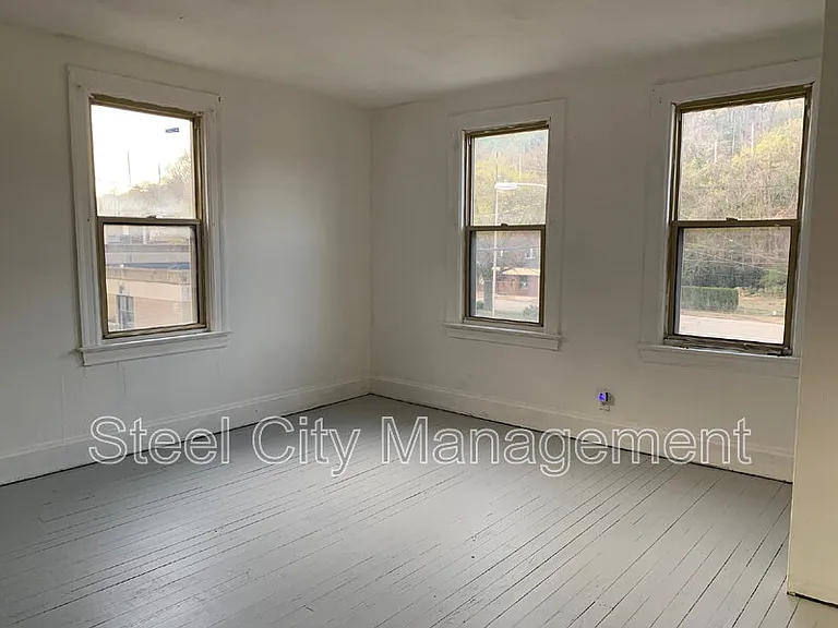 810 Wood St #5 — Photo 2