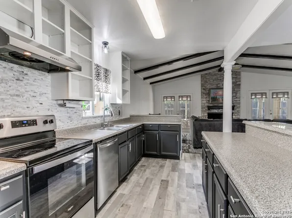 4023 Barrington St, San Antonio, TX 78217