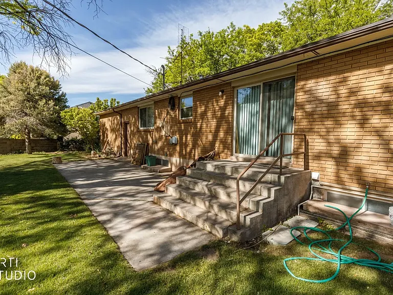 580 N 500 W — Photo 22