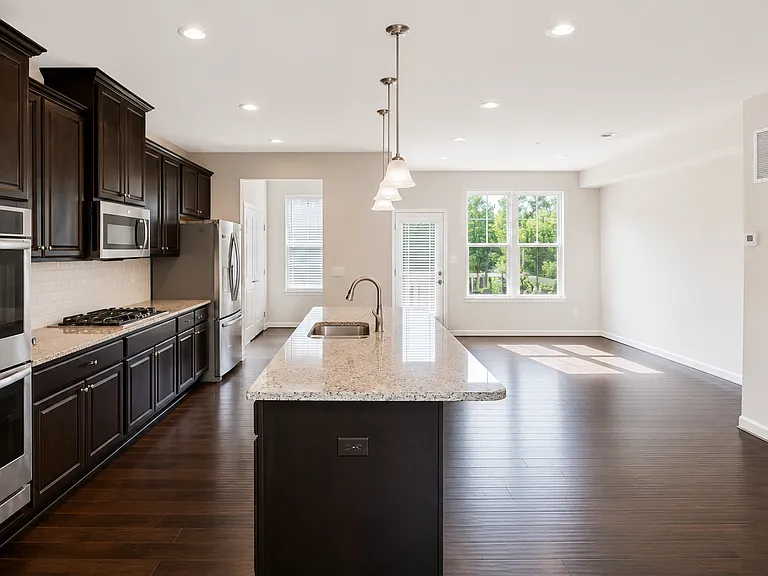 9648 Julia Ln — Photo 4