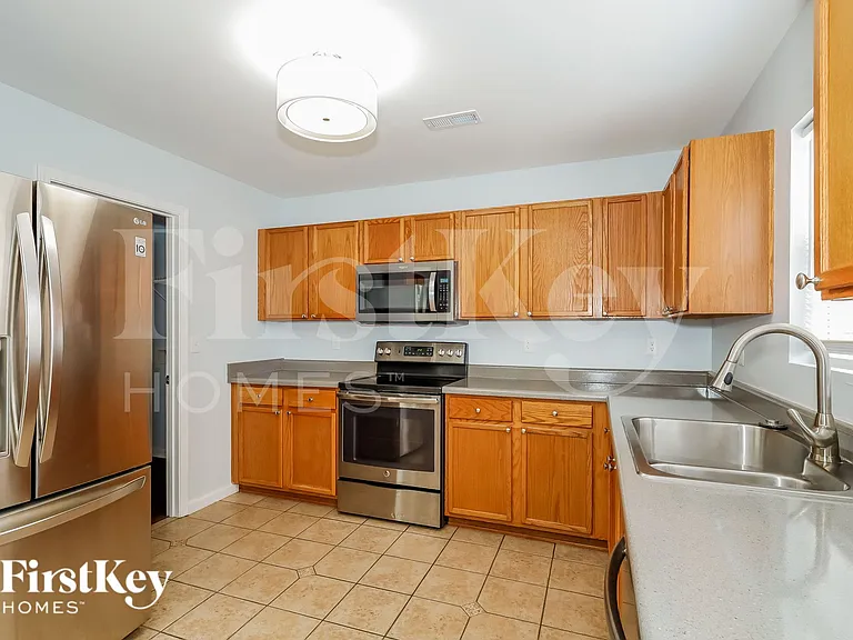 16315 Circlegreen Dr — Photo 8