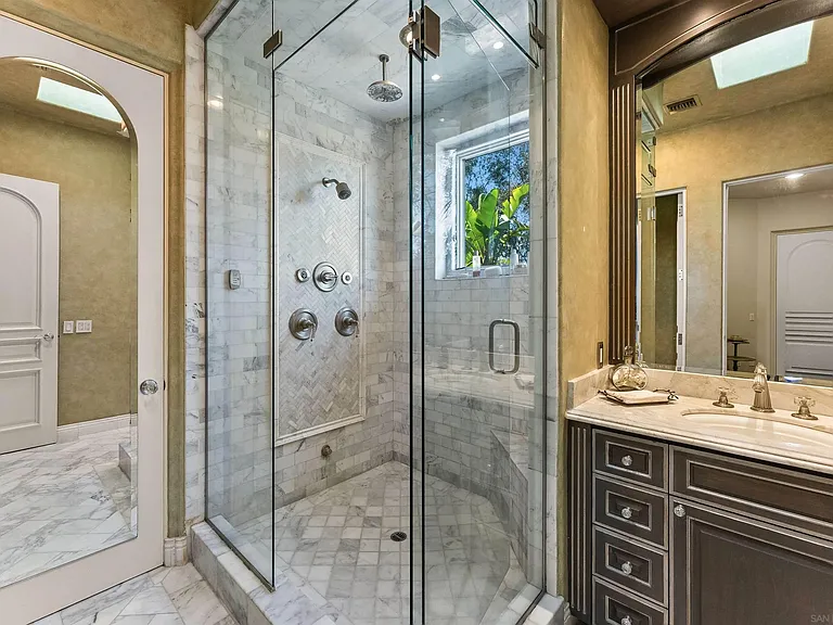 15708 Circo Diegueno Rd — Photo 31