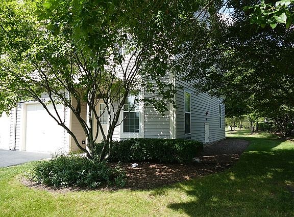 2nd image of 1103 Whispering Hills Dr #1103