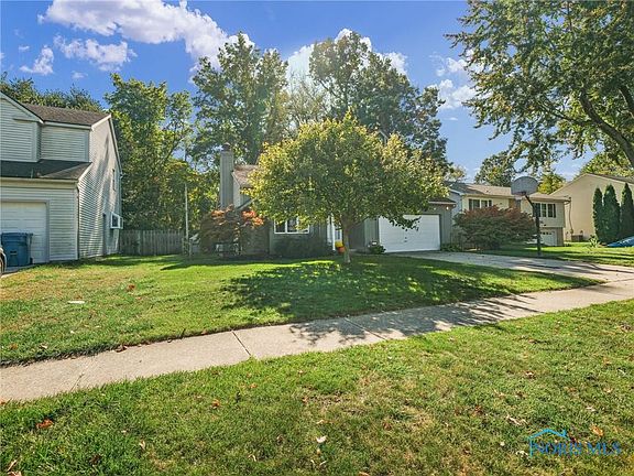 3rd image of 5823 Sugar Hill Ct