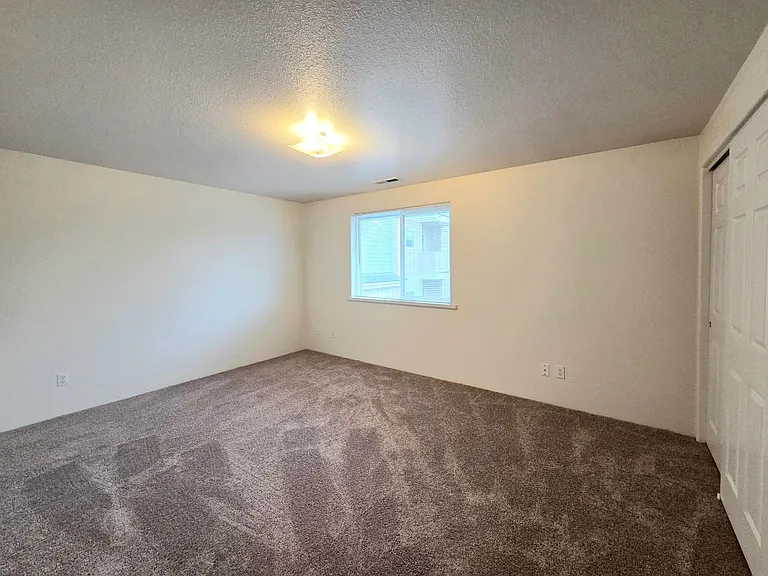 1409 Maple St — Photo 17