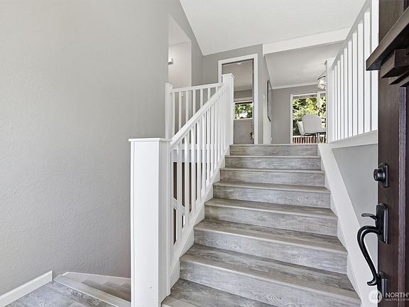 2nd image of 9550 172nd Avenue NE