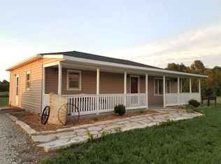 862 Raccoon Trl, Galva, KS 67443