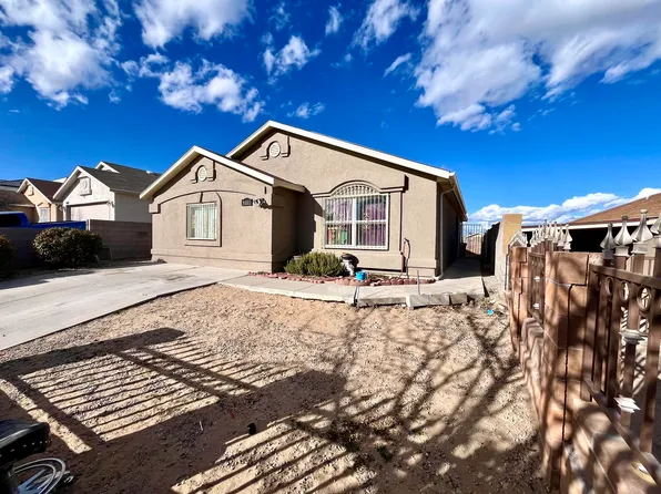 9101 Skylight Ave SW, Albuquerque, NM 87121
