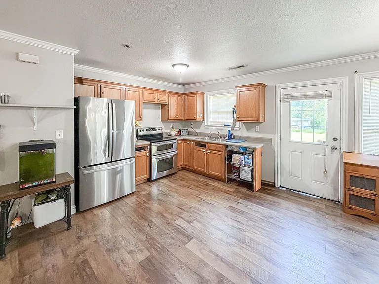 105 Pine Cir — Photo 6