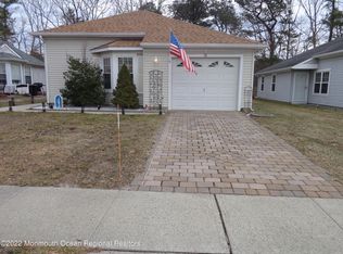 70 Pine Oak Blvd, Barnegat, NJ 08005