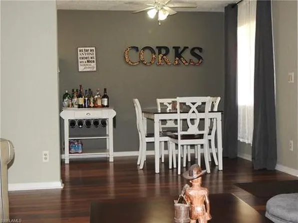 4633 Bayshore Dr, Naples, FL