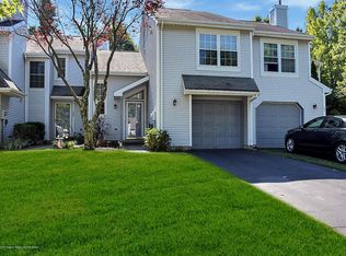 36 Malibu Dr, Eatontown, NJ 07724