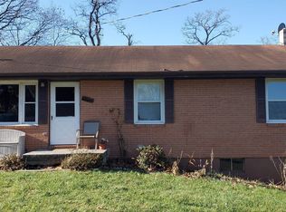 140 Harkrader St, Christiansburg, VA 24073
