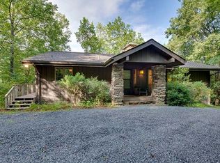 81 Calico Lake Dr, Brevard, NC 28712