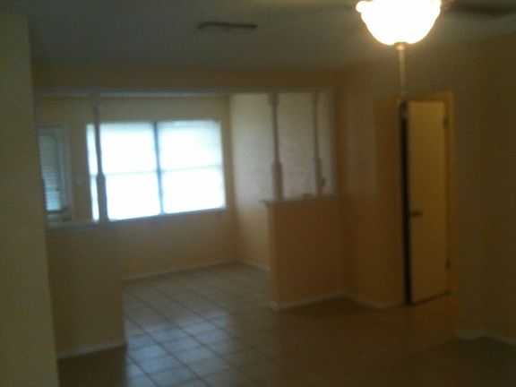 2nd image of 3026 Mason Dr