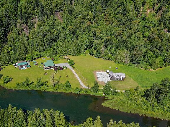 5th image of 5249 Kamp Rd