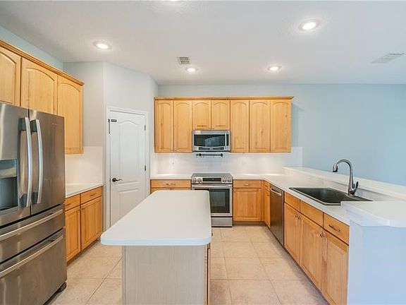 3rd image of 256 Arbor Woods Cir