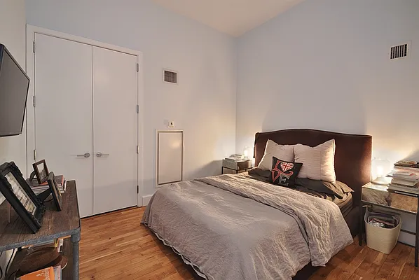 Rented by Corcoran | media 3