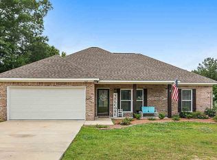 1007 2nd St SE, Magee, MS 39111