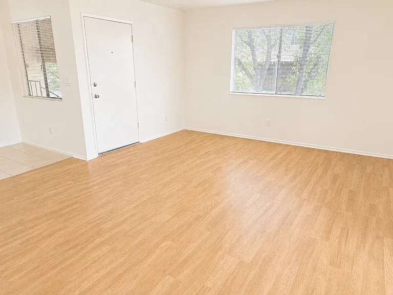 24561 Canada St #61 — Photo 8