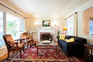 4th image of 2039 Fox Hills Dr