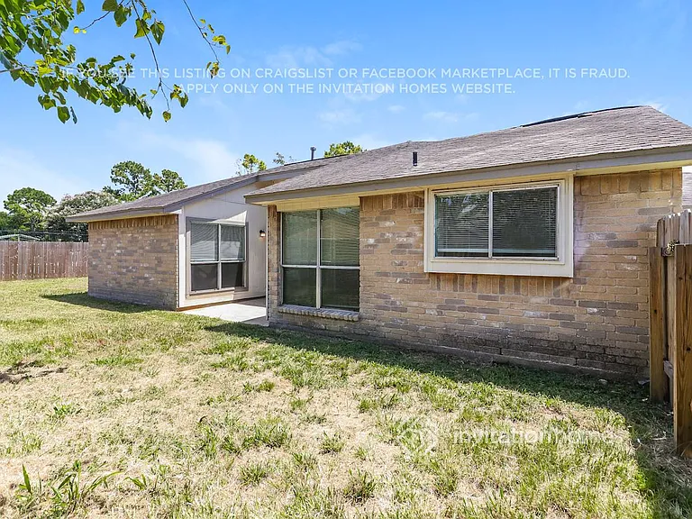 11514 Dell Hollow Dr — Photo 15