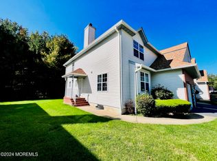 87 Drew Ct, Manalapan, NJ