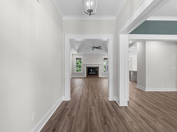 5th image of 1412 Bellingham Drive
