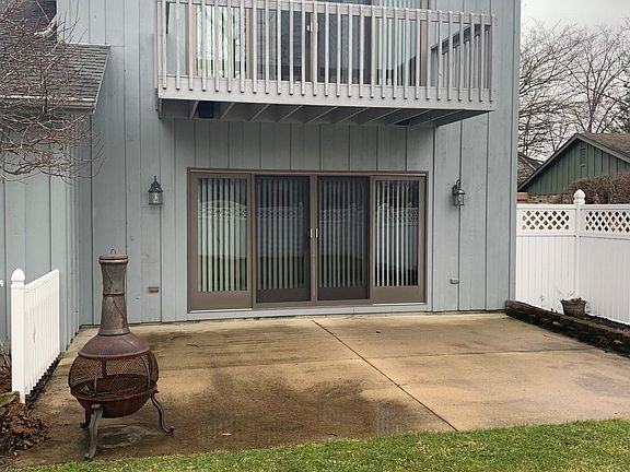 3rd image of 1441 Westwood Dr