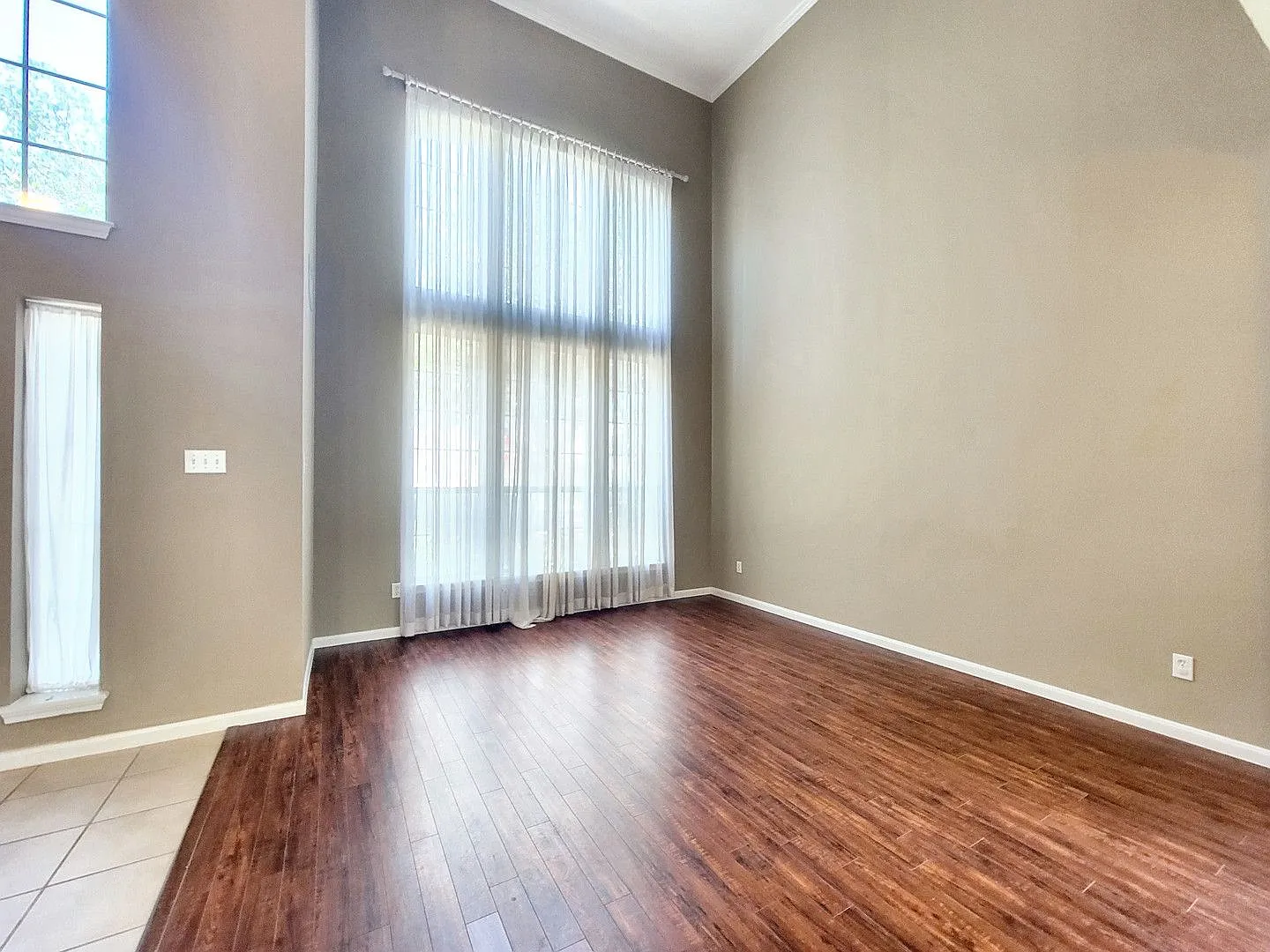 Elegant 4BR, 3BA Home with High Ceilings & Pergola | Austin, TX — Photo 4