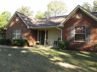 16 Hickory Oak Ln, Texarkana, TX 75501