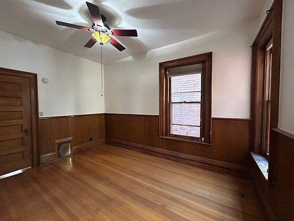 3rd image of 1326 Vine St