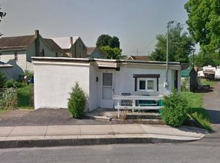 158 W Catherine St, Chambersburg, PA 17201