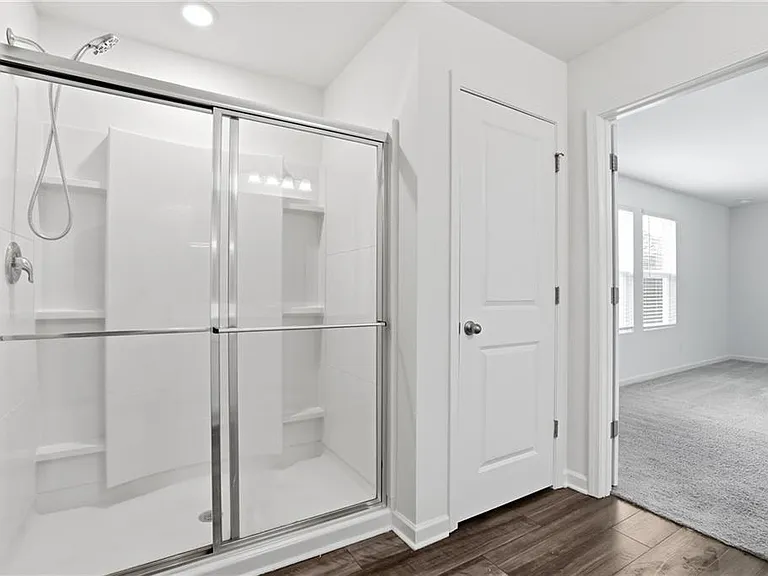 395 Knightsbridge Ln — Photo 14