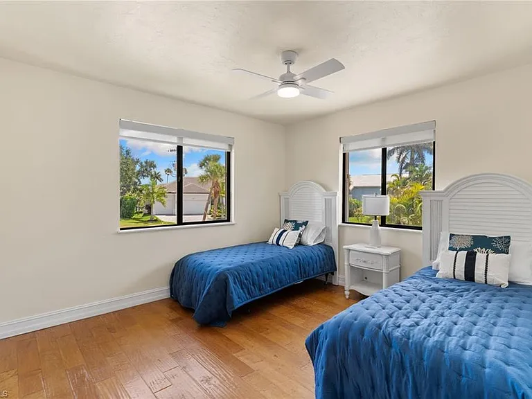 324 Waterleaf Ct — Photo 23