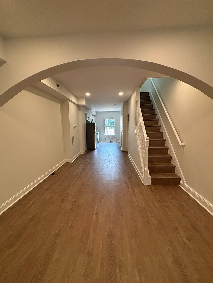 4 bed, 2.5 bath, $3,200 — Photo 3